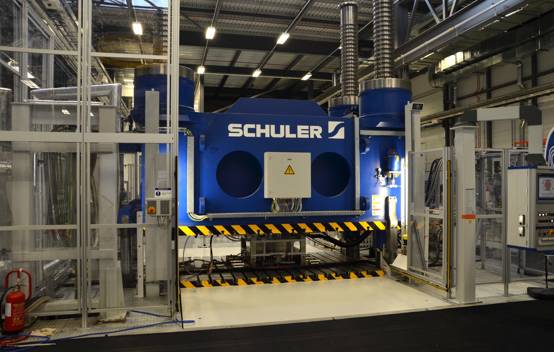 150 Tonne Hydraulic Press at the National Composites Centre